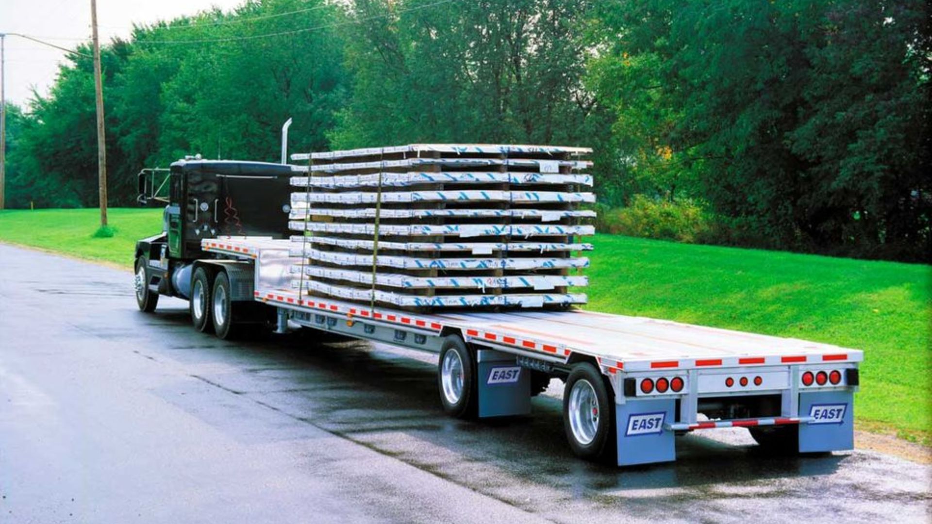 What Are the Common Issues Addressed During Trailer Service?