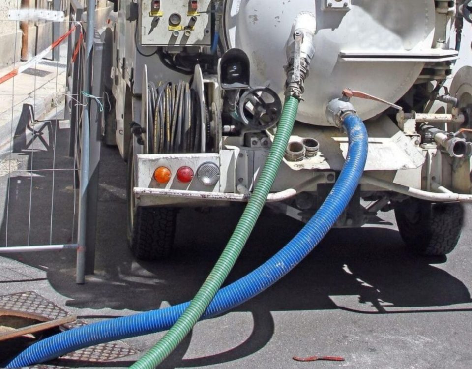What Are the Benefits of Sewage Water Tanker Services?