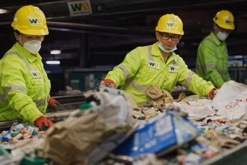 How Businesses Can Reduce Costs by Partnering with Waste Management Companies
